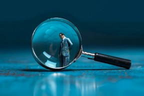 两“虎”被处分：孙玉宁干预公共财政资金分配，正部级齐同生长期搞迷信活动