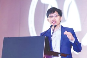 DeepSeek凭“白菜价”捅破万亿资本泡沫
