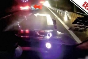 汽车高速公路上刹车失灵 交警协助司机紧急停车