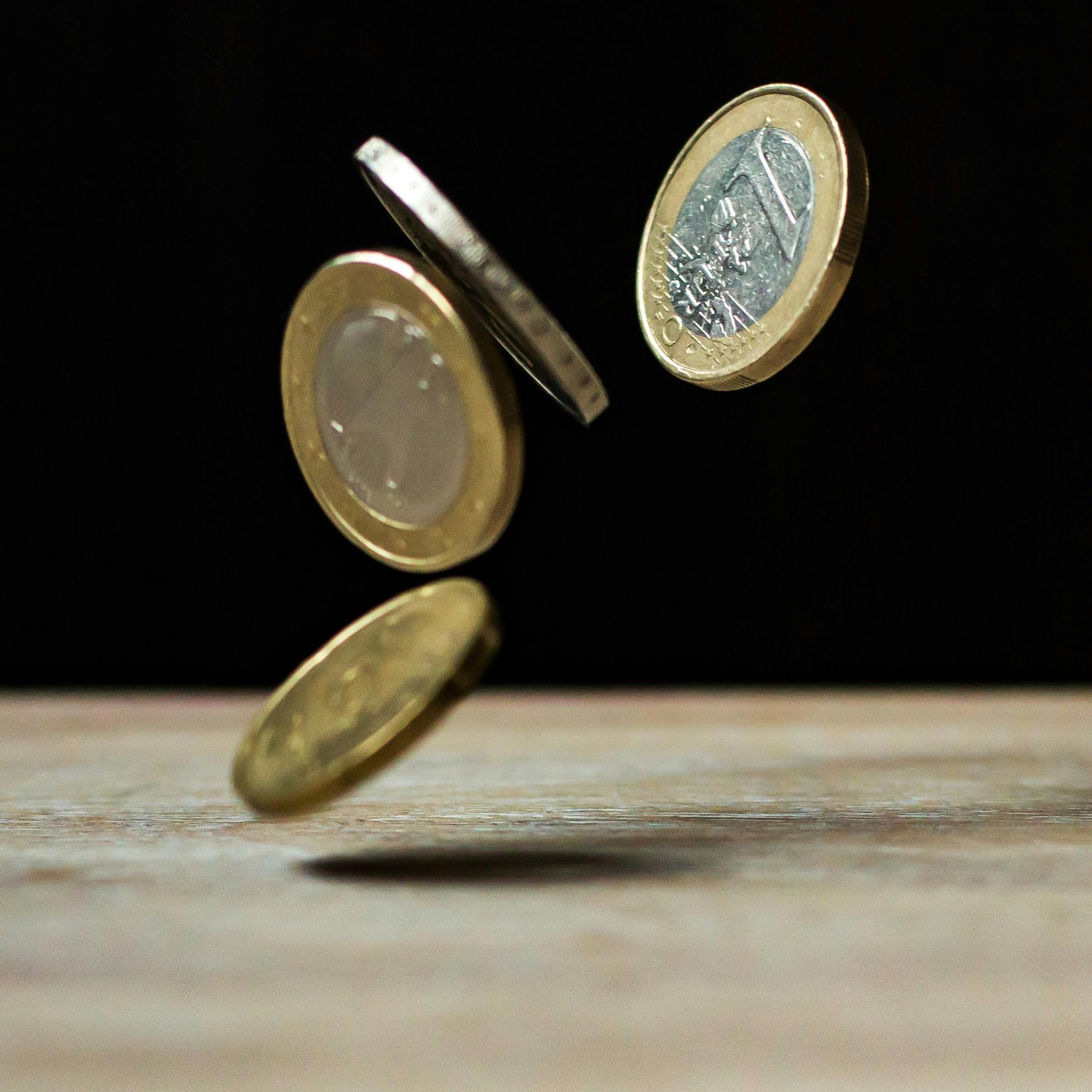 如何评估黄金市场的供需关系？这种关系如何影响价值波动？  第1张