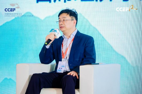 泓湖私募梁文涛：2025年采用比较均衡的配置，可以较好地应对高波动市场  第1张