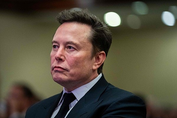 担忧潜在影响 英国 *** 加强对马斯克社交媒体监控  第1张