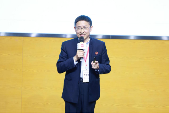 “2025企业管理年会暨北大国发院商学共创日”在京举行 多名专家学者热议AI如何赋能企业发展  第13张