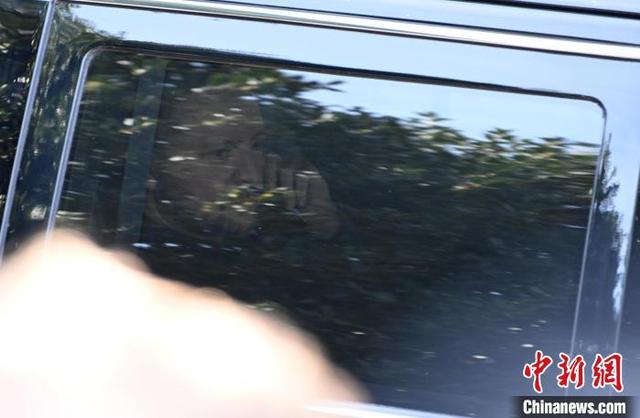 特朗普与泽连斯基白宫争吵显分歧 美乌矿产协议悬而未签  第2张