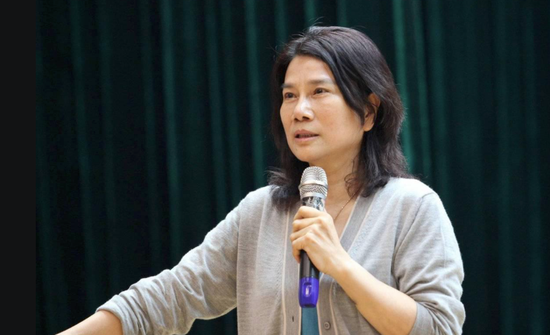 董明珠怒斥：靠炒高股价当首富，他首富给股民分多少钱？小米上市7年0分红！  第1张