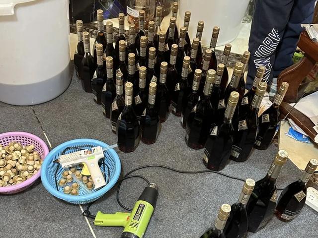 虹口警方破获特大制售假洋酒案！涉案金额逾3000万元  第3张
