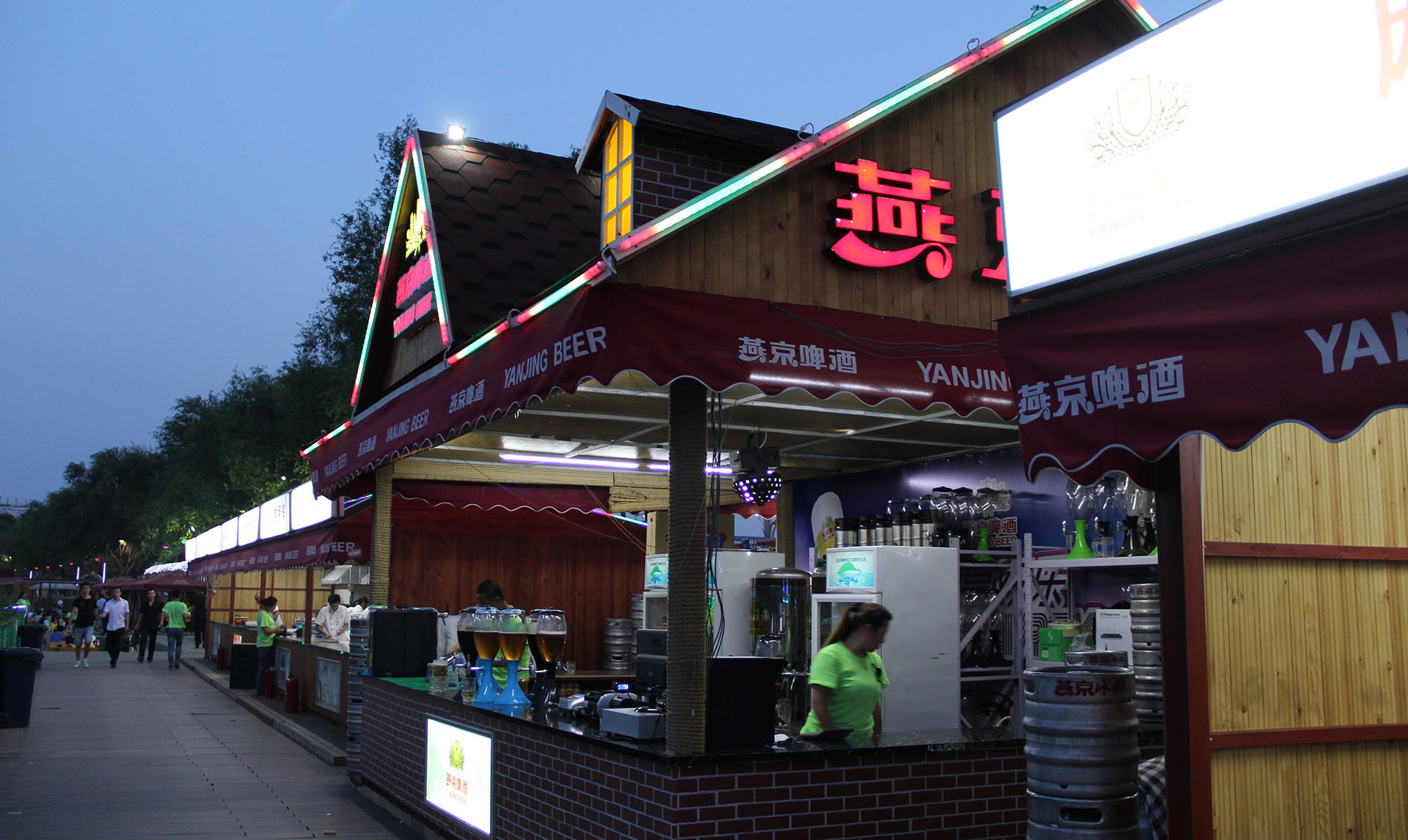 2024燕京啤酒营收净利“双增”，但增速均下滑！大单品燕京U8还能“狂飙”多久？  第1张