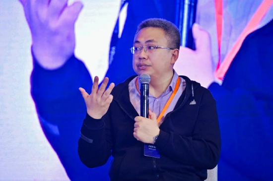 闫海伦：随着模型迭代，AI应用不断拓展  第1张